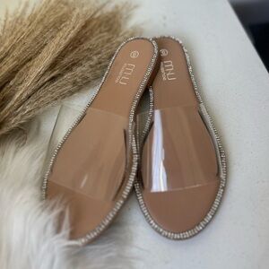 Mi Women's Beige Sandals with Clear 8 new